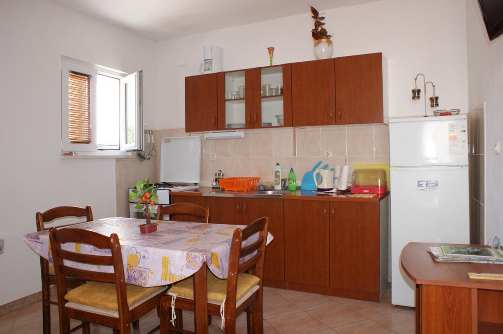 Apartments Kairos - Bili 9 Kaštela المظهر الخارجي الصورة