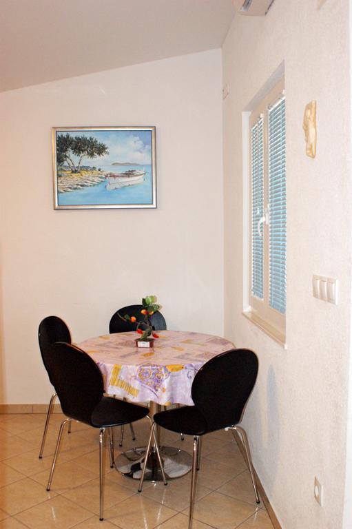 Apartments Kairos - Bili 9 Kaštela المظهر الخارجي الصورة