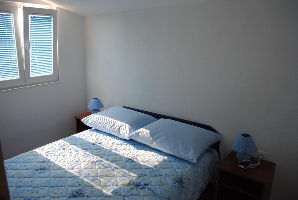 Apartments Kairos - Bili 9 Kaštela الغرفة الصورة