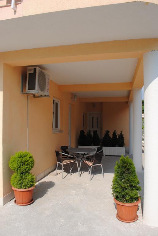 Apartments Kairos - Bili 9 Kaštela المظهر الخارجي الصورة