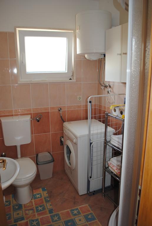 Apartments Kairos - Bili 9 Kaštela الغرفة الصورة