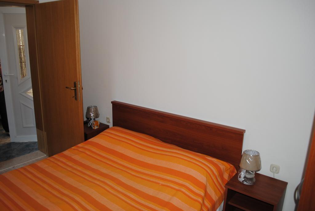 Apartments Kairos - Bili 9 Kaštela الغرفة الصورة