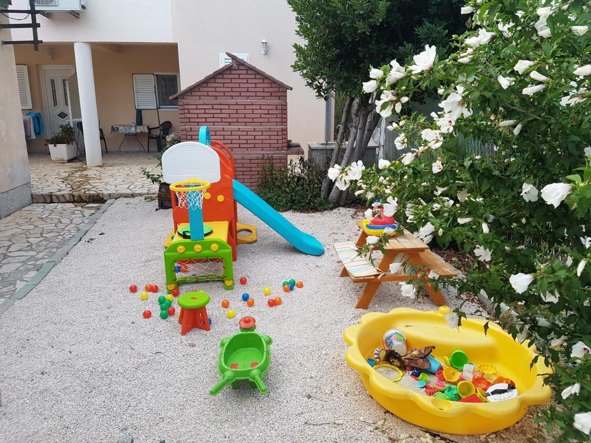 Apartments Kairos - Bili 9 Kaštela المظهر الخارجي الصورة